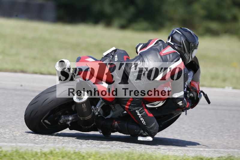 /44 09.08.2025 Plüss Moto Sport ADR/Einsteiger/unklar backside